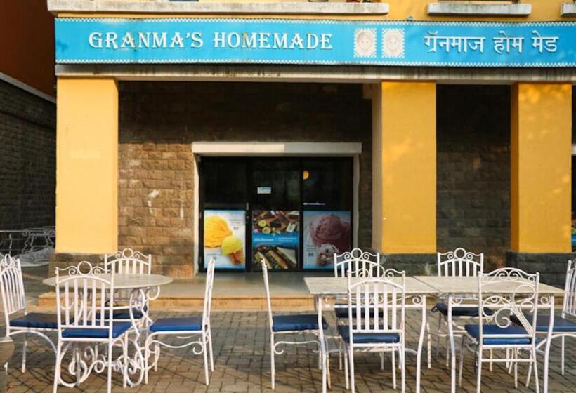 The Waterfront Shaw  Lavasa