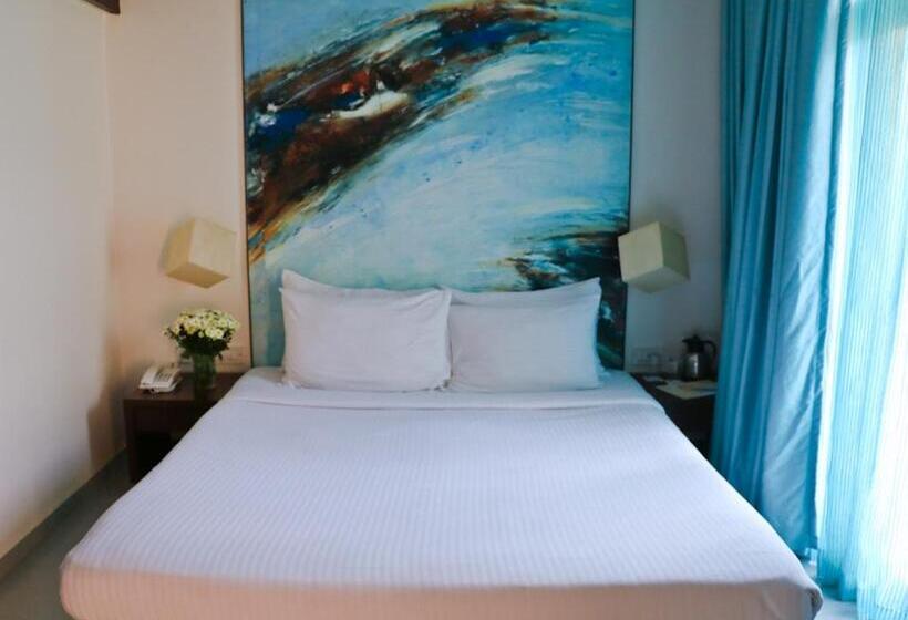 The Waterfront Shaw  Lavasa