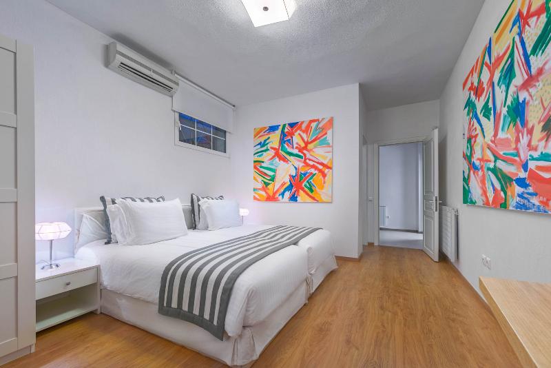 The White Villa At Sani