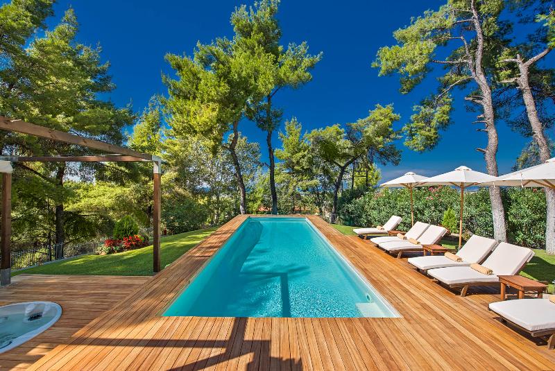 The White Villa At Sani