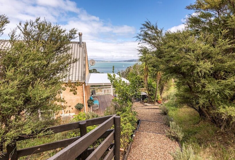 Woodside Bay Cottage