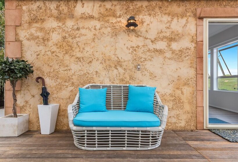 Woodside Bay Cottage