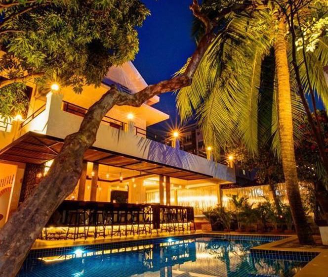 Base Villa Phnom Penh   Hostel