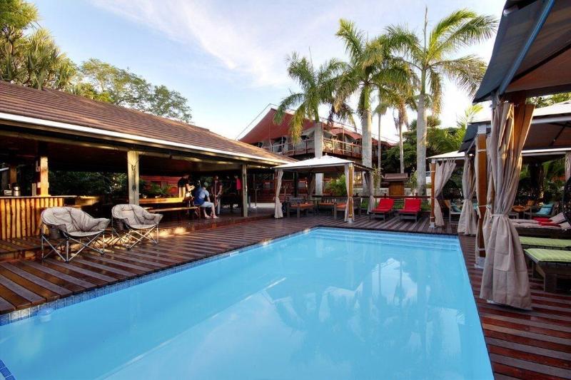 Общежитие Urban Glamping Tranquil International Backpacking Village