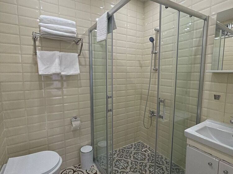 هاستل Oldmile Palace