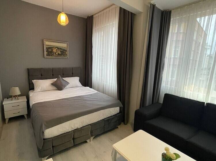 هاستل Oldmile Palace