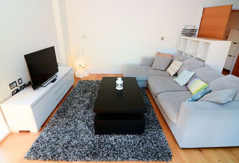 Apartment Wharf Indescon Wharf