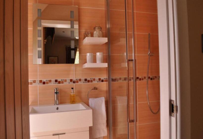 مبيت وإفطار Canford Crossing