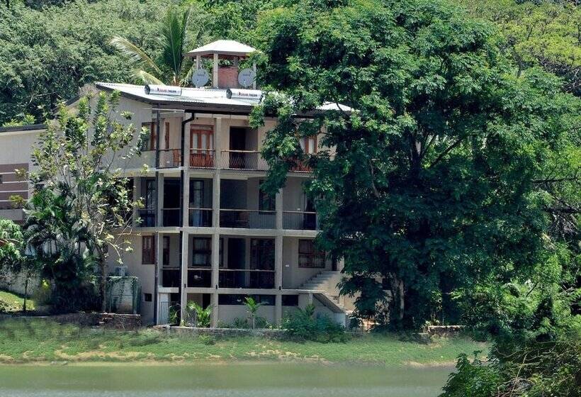 민박 Rivorich Residence Kandy