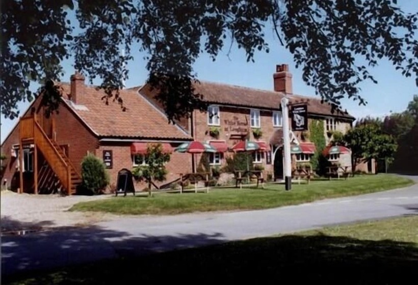 住宿加早餐  The Longham White Horse