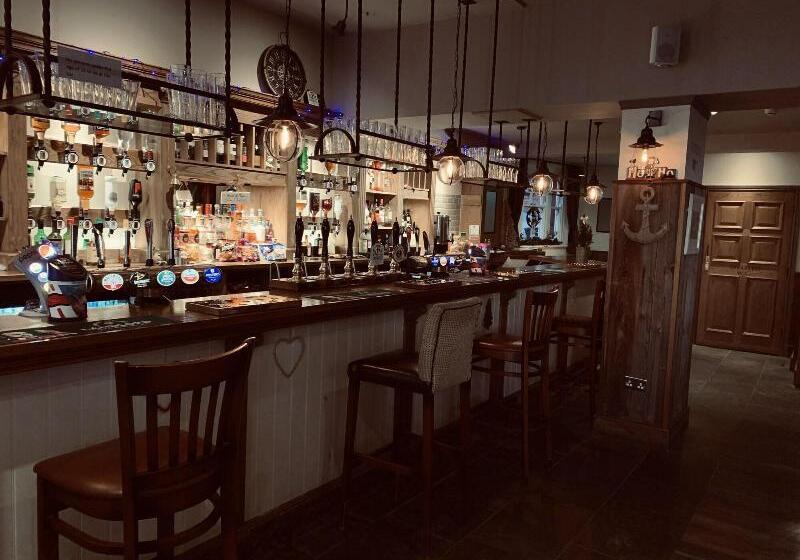 مبيت وإفطار The Wash & Tope