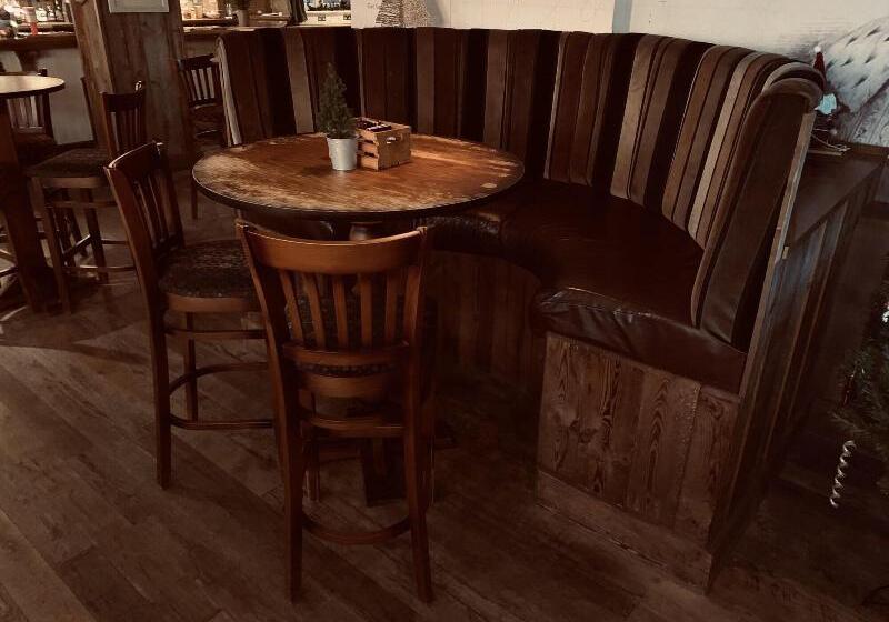 مبيت وإفطار The Wash & Tope