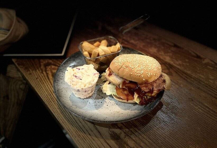 مبيت وإفطار The Wash & Tope