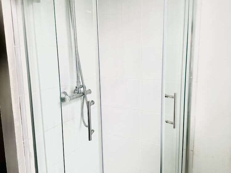 مبيت وإفطار The Wash & Tope