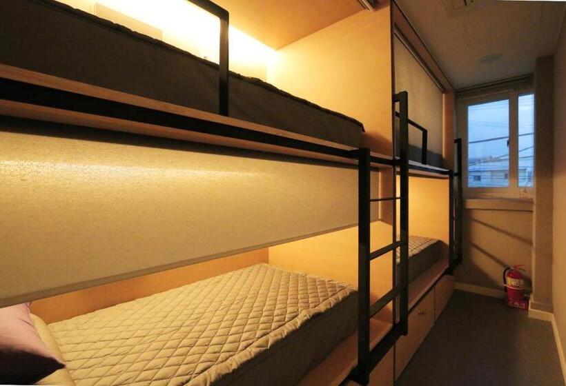 Blueboat Hostel Gyeongju