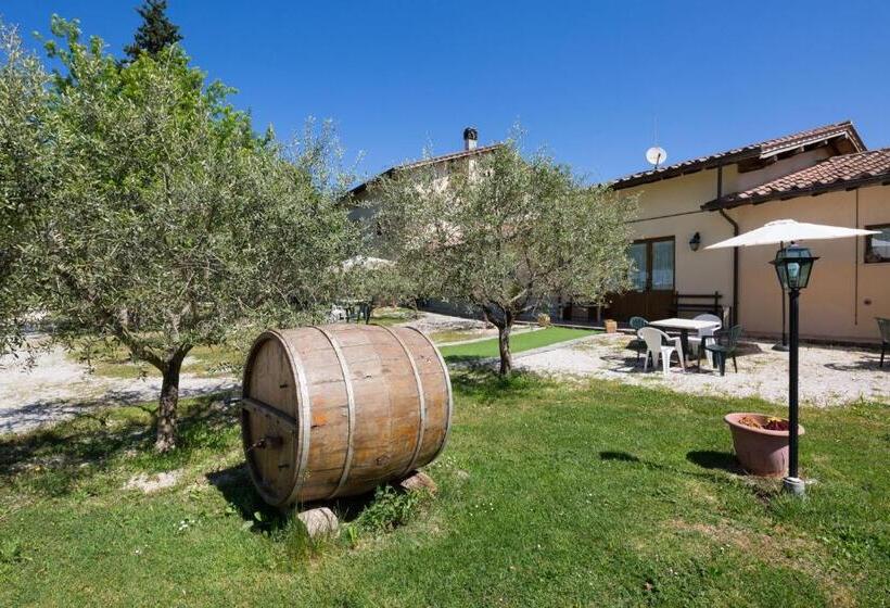 فندق Agriturismo Casella Del Piano