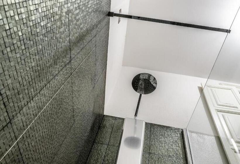 ホテル Bellezza Suites