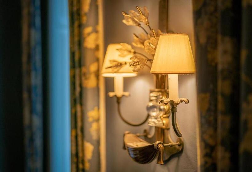 ホテル Bellezza Suites