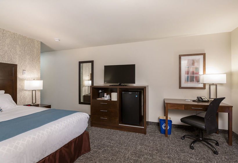 فندق Best Western Plus Chestermere