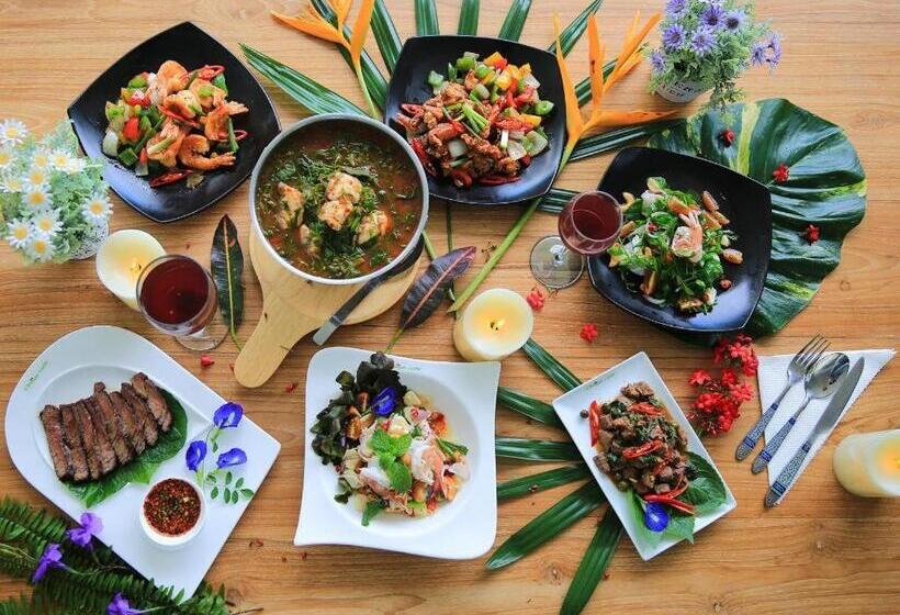 Отель Chayada Garden House And Resort