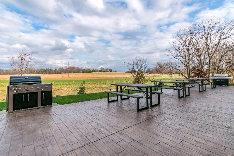 Отель Comfort Suites Manheim Lancaster