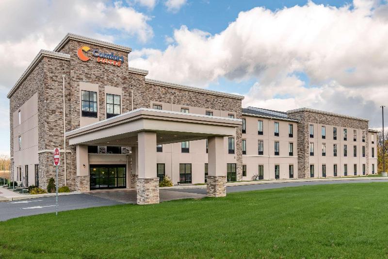 Отель Comfort Suites Manheim Lancaster