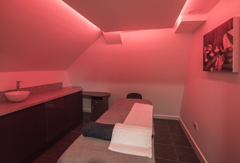 Cotswolds Hotel & Spa