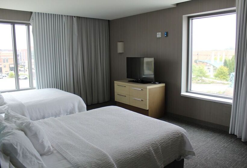 בית מלון כפרי Courtyard By Marriott Muncie At Horizon Convention Center