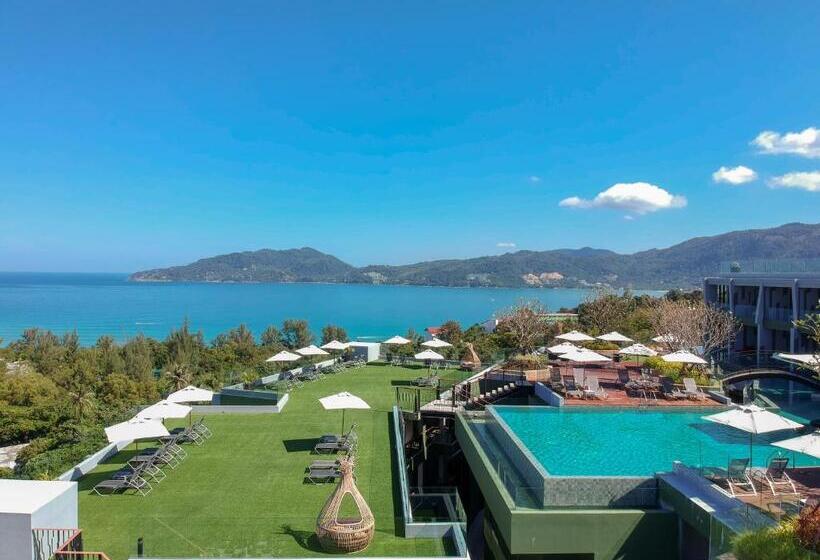 Отель Crest Resort & Pool Villas Sha Extra Plus