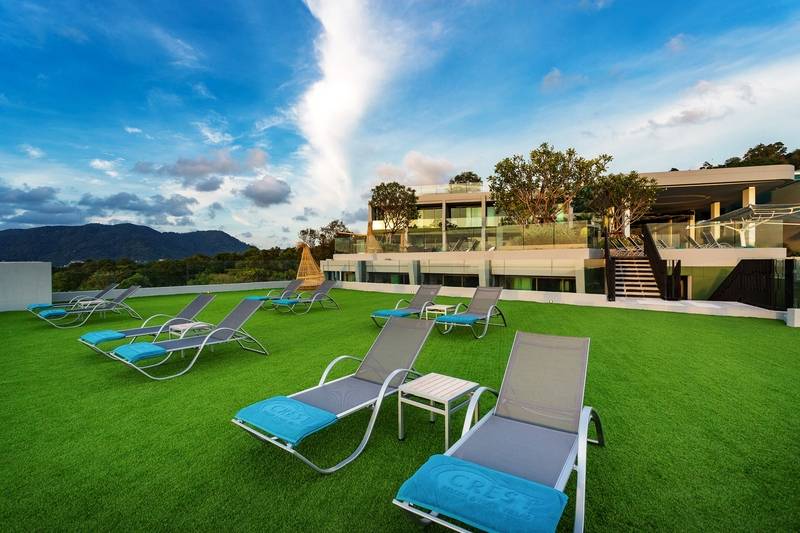 Отель Crest Resort & Pool Villas Sha Extra Plus