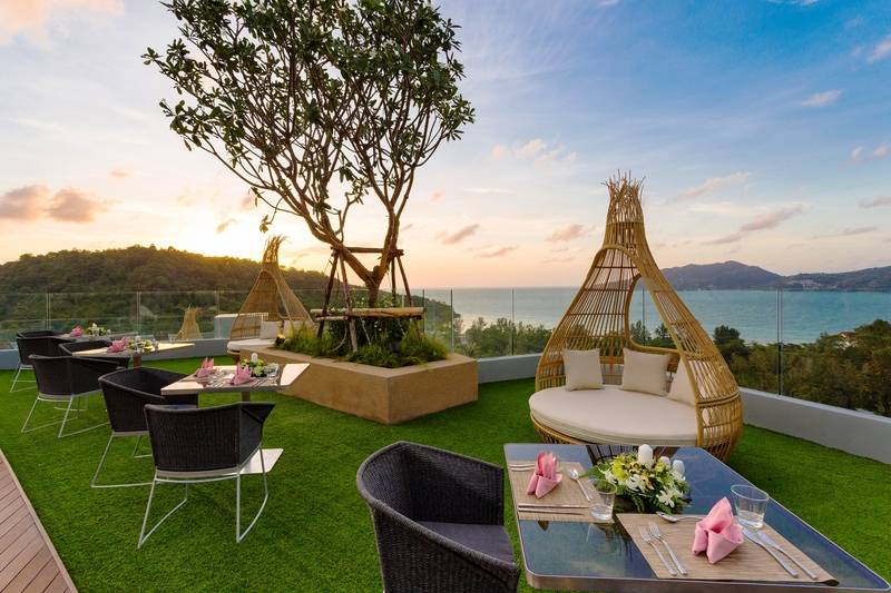 Отель Crest Resort & Pool Villas Sha Extra Plus