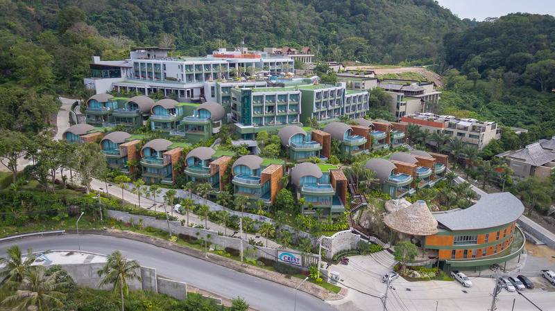 هتل Crest Resort & Pool Villas   Sha Extra Plus