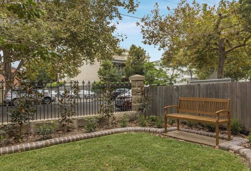 هتل Dalziel Lodge