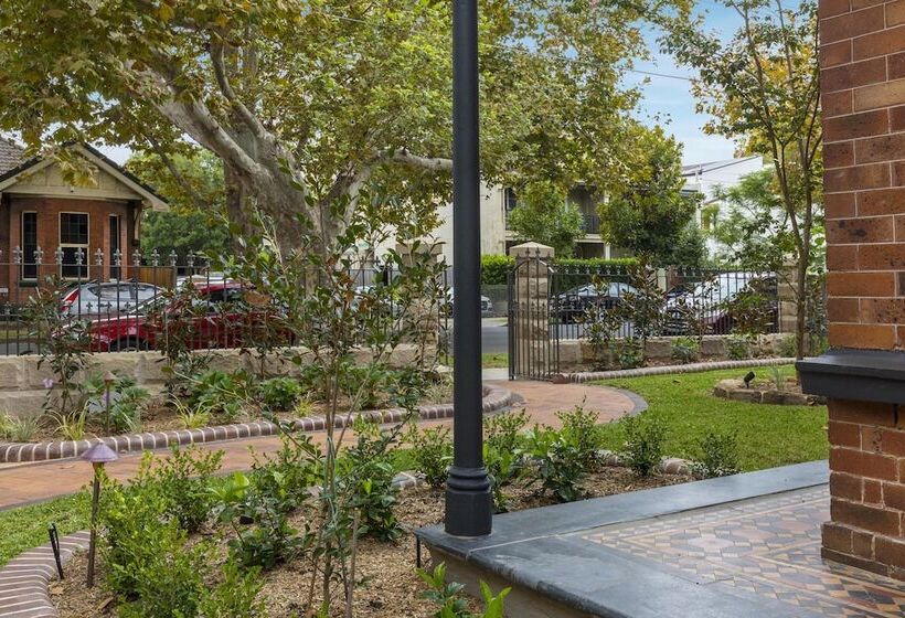 هتل Dalziel Lodge