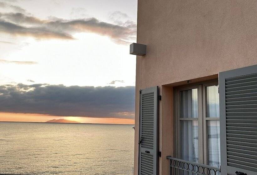 فندق Des Gouverneurs