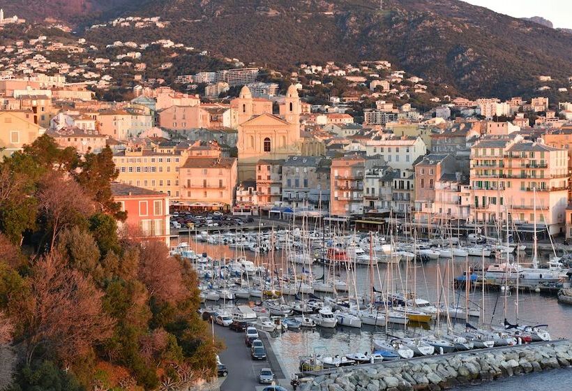 فندق Des Gouverneurs