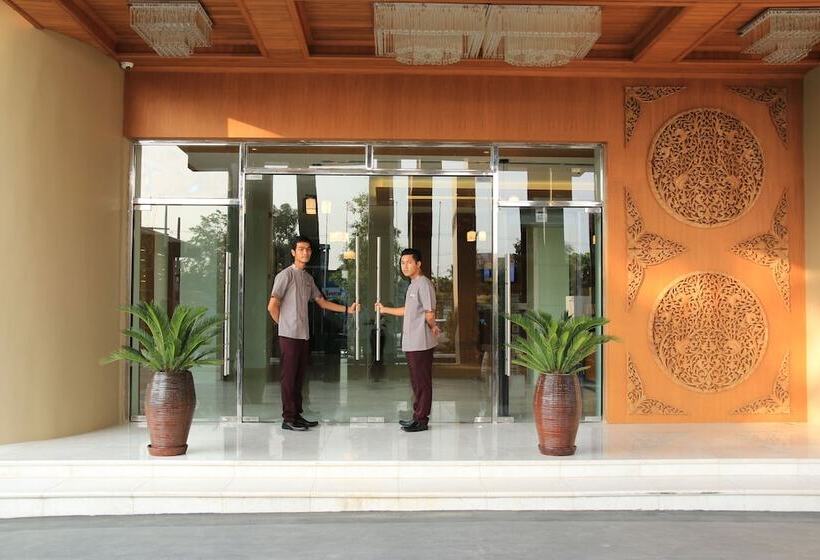 هتل Eastern Palace