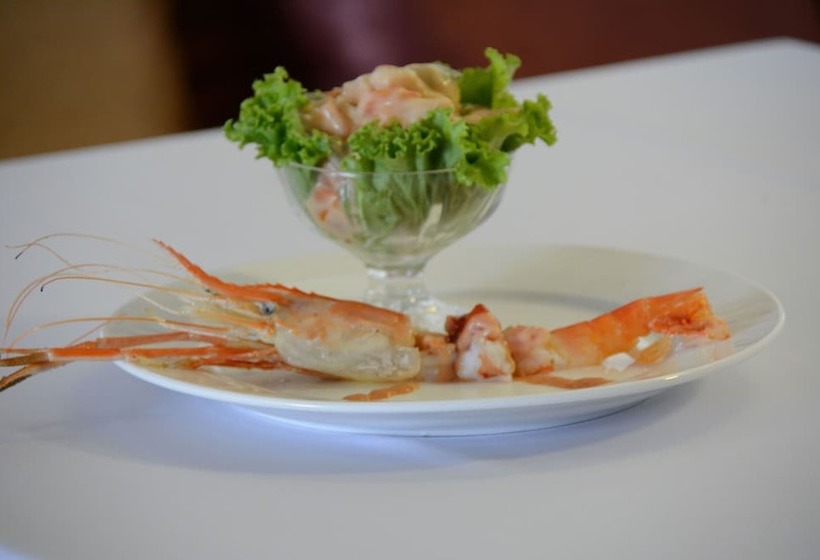 هتل Eastern Palace