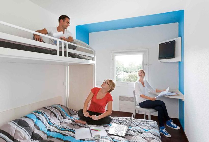 Отель F1 Marseille Aéroport