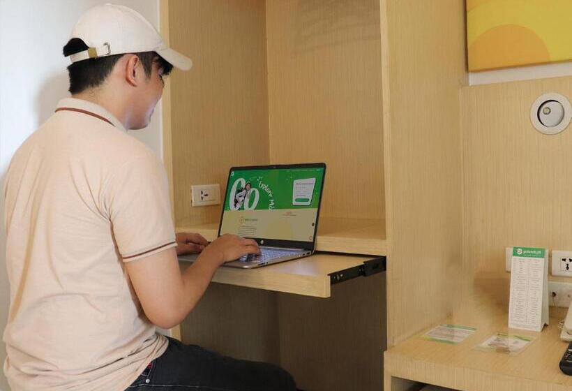 Go Hotels Manila Airport Road