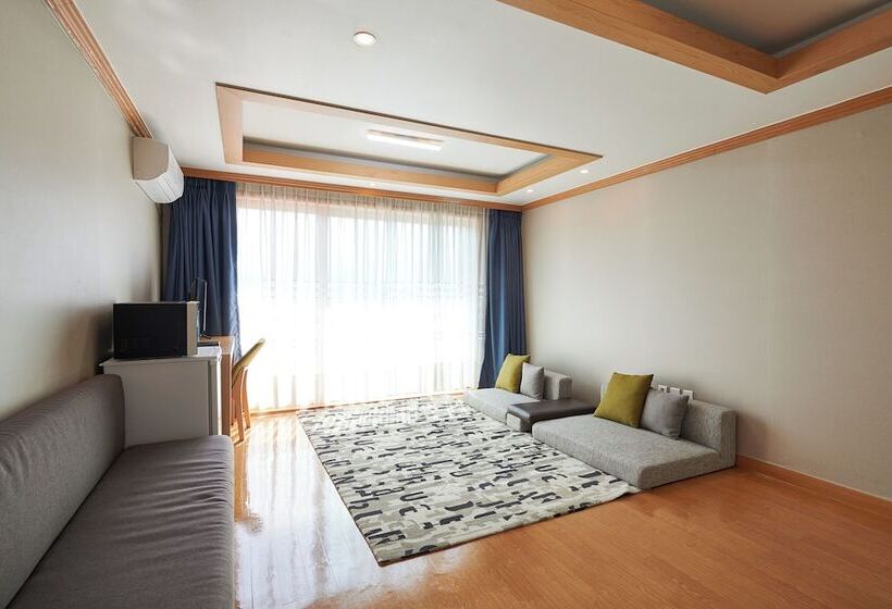 Sokcho Good Morning Hotel And Resort