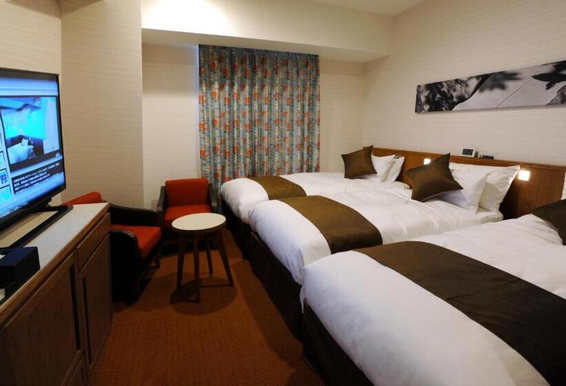 בית מלון כפרי Gracery Naha