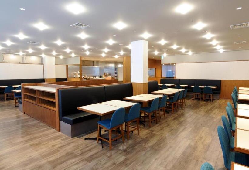 בית מלון כפרי Gracery Naha