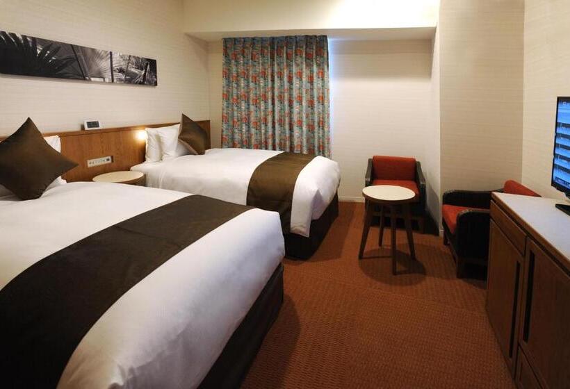 בית מלון כפרי Gracery Naha