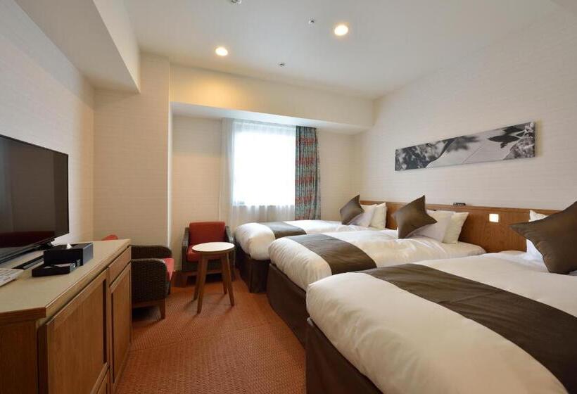 בית מלון כפרי Gracery Naha