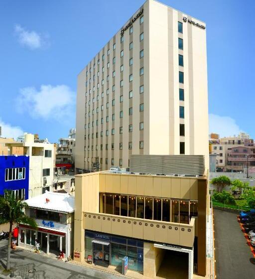 בית מלון כפרי Gracery Naha