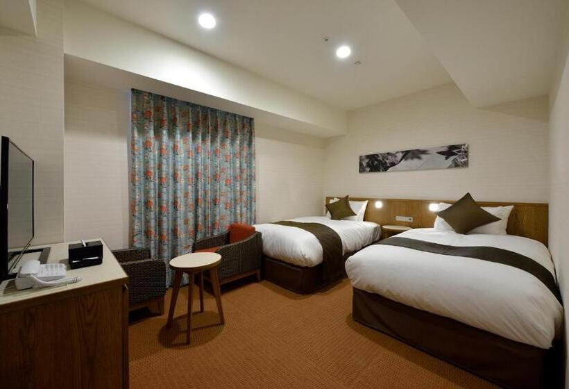 בית מלון כפרי Gracery Naha