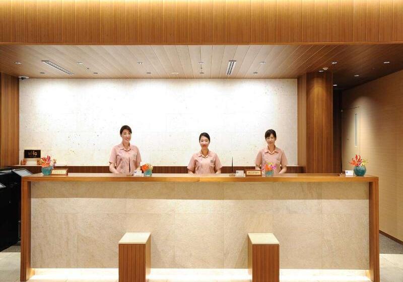 בית מלון כפרי Gracery Naha