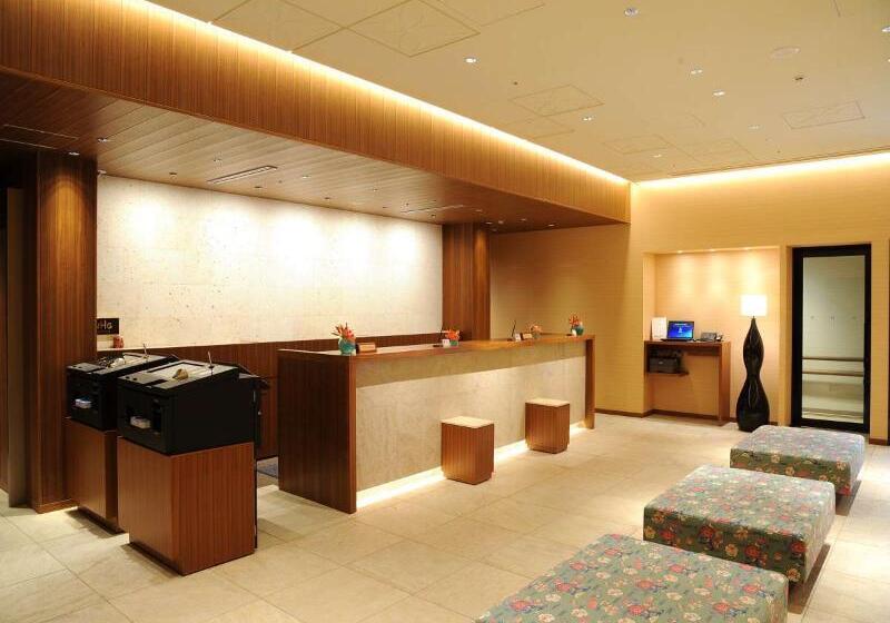 בית מלון כפרי Gracery Naha