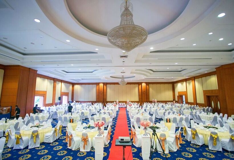 בית מלון כפרי Grand Park